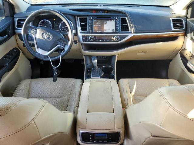 Photo 8 from auction – 2017 TOYOTA HIGHLANDER with VIN 5TDYZRFH6HS225610