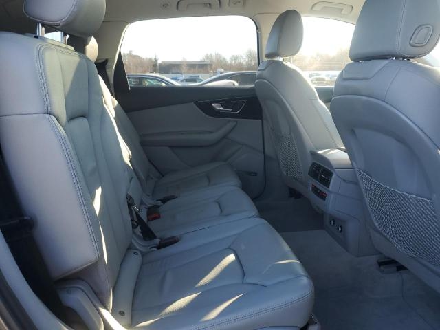 Photo 11 from auction – 2019 AUDI Q7 PREMIUM with VIN WA1LAAF7XKD035705