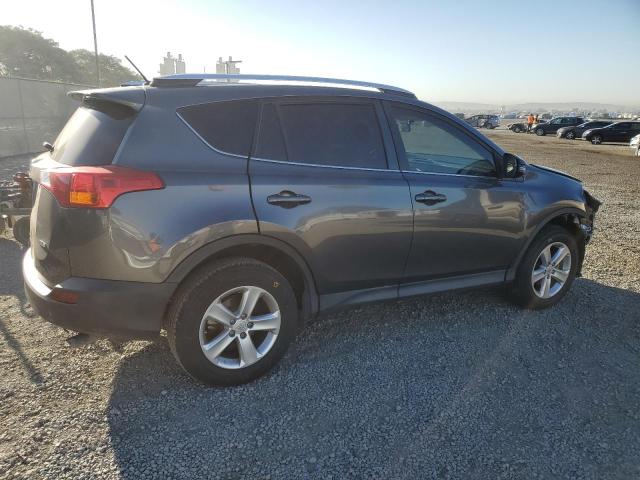 Photo 3 from auction – 2014 TOYOTA RAV4 XLE with VIN JTMWFREV8EJ011105