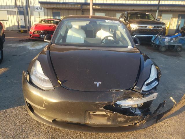 Photo 5 from auction – 2018 TESLA MODEL 3 with VIN 5YJ3E1EB3JF170032