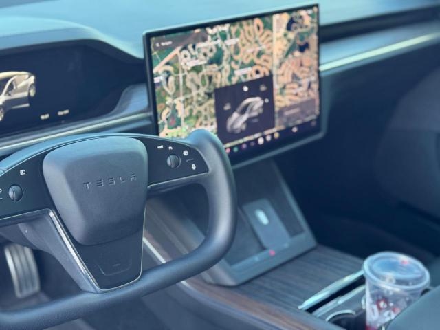 Photo 9 from auction – 2022 TESLA MODEL S with VIN 5YJSA1E50NF476581