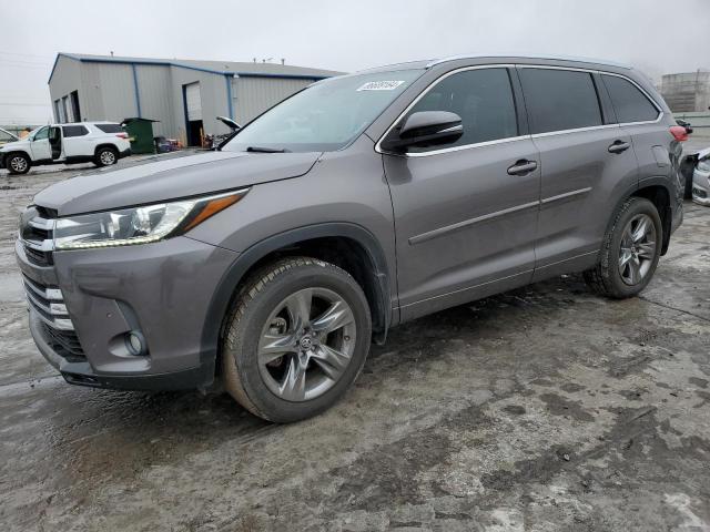 TOYOTA HIGHLANDER 2017 with VIN 5TDYZRFH9HS194742 - Photo from auction