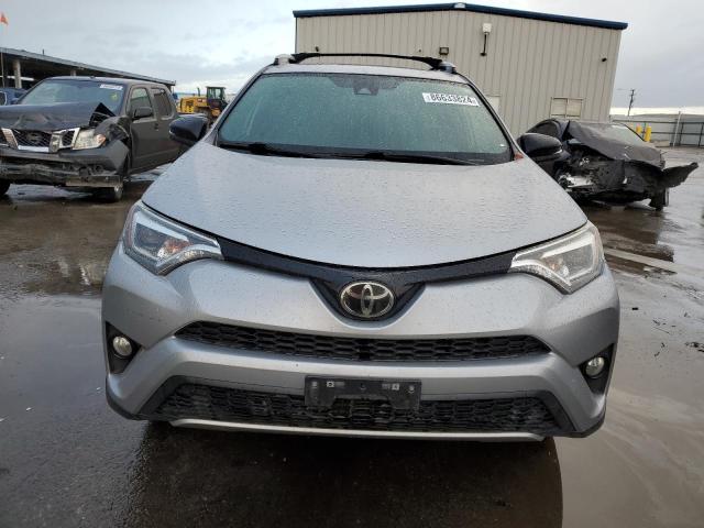 Photo 5 from auction – 2018 TOYOTA RAV4 SE with VIN 2T3NFREV4JW517957