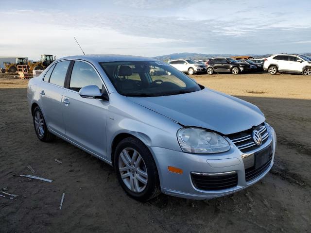 Photo 4 from auction – 2007 VOLKSWAGEN JETTA WOLF with VIN 3VWEG81K57M137679