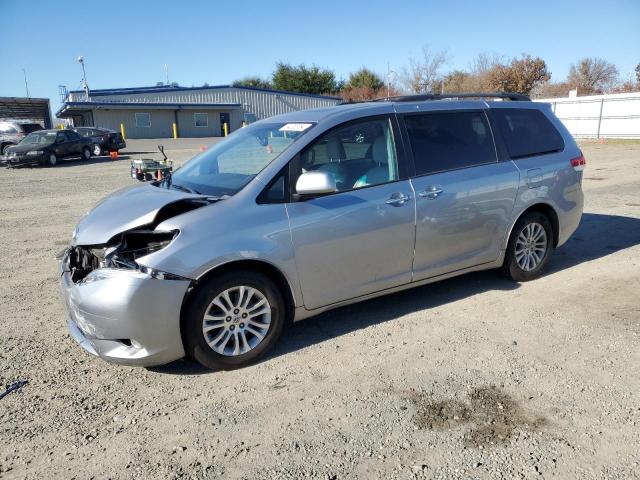 Photo 1 from auction – 2012 TOYOTA SIENNA XLE with VIN 5TDYK3DC1CS253025