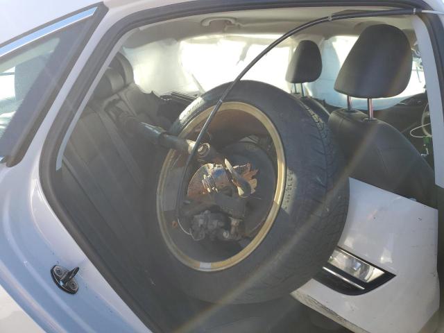 Photo 10 from auction – 2012 VOLKSWAGEN PASSAT SEL with VIN 1VWCM7A38CC011394