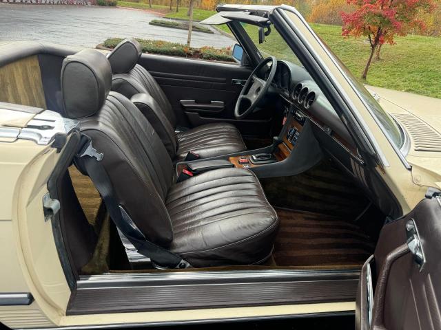 Photo 5 from auction – 1981 MERCEDES-BENZ 380 SL with VIN WDBBA45A3BB004449