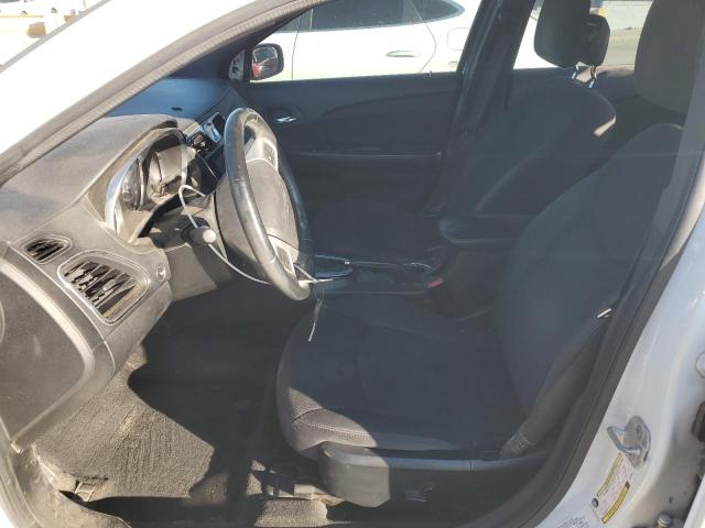 Photo 7 from auction – 2013 CHRYSLER 200 TOURIN with VIN 1C3CCBBG5DN703052