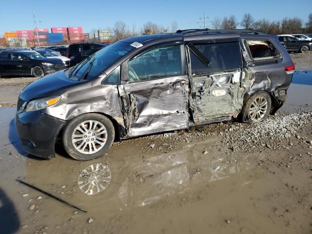 TOYOTA SIENNA XLE 2011 with VIN 5TDYK3DC1BS066012 - Photo from auction