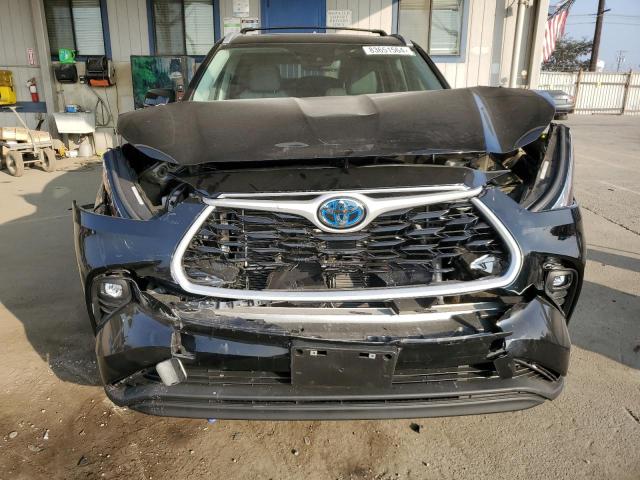 Photo 5 from auction – 2023 TOYOTA HIGHLANDER with VIN 5TDAARAH8PS018263