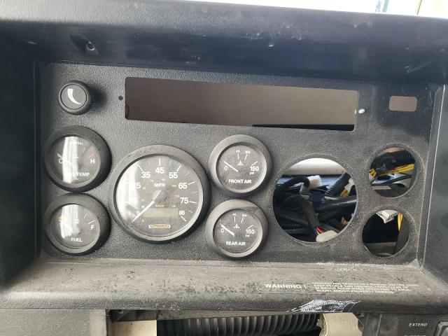 Photo 8 from auction – 2003 FREIGHTLINER CHASSIS X with VIN 4UZAAHBV33CL65196