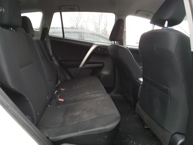 Photo 11 from auction – 2018 TOYOTA RAV4 LE with VIN JTMBFREV3JJ727483