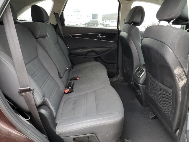 Photo 11 from auction – 2016 KIA SORENTO LX with VIN 5XYPG4A37GG005128