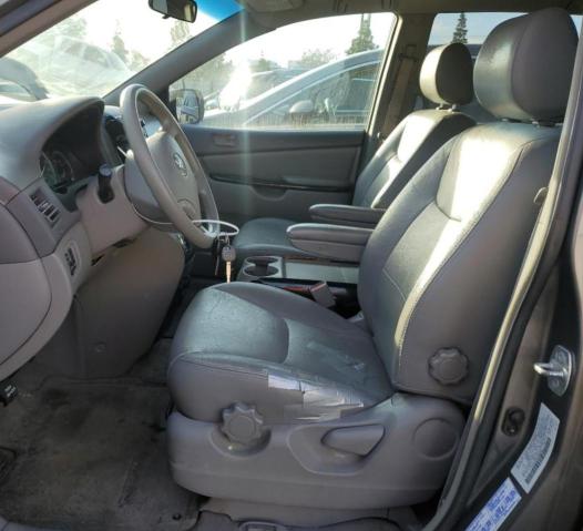 Photo 7 from auction – 2004 TOYOTA SIENNA CE with VIN 5TDZA23C94S008963