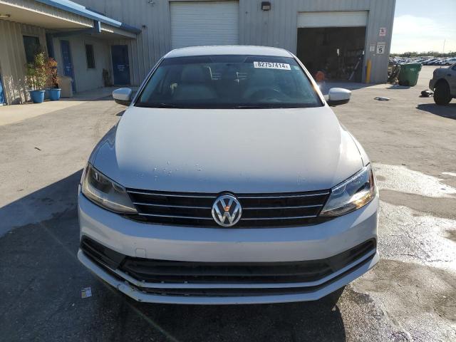 Photo 5 from auction – 2017 VOLKSWAGEN JETTA S with VIN 3VW2B7AJ3HM238143