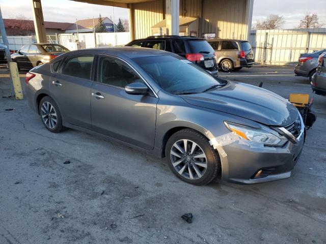 Photo 4 from auction – 2017 NISSAN ALTIMA 2.5 with VIN 1N4AL3AP4HC200615