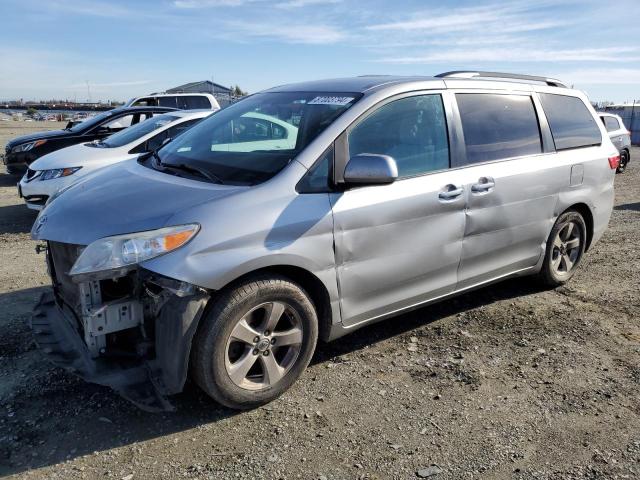 TOYOTA SIENNA LE 2016 with VIN 5TDKK3DC4GS752266 - Photo from auction