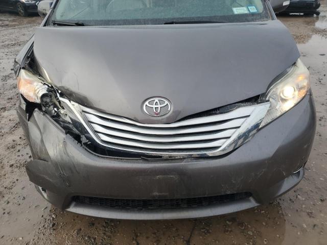 Photo 12 from auction – 2013 TOYOTA SIENNA XLE with VIN 5TDDK3DC9DS069242