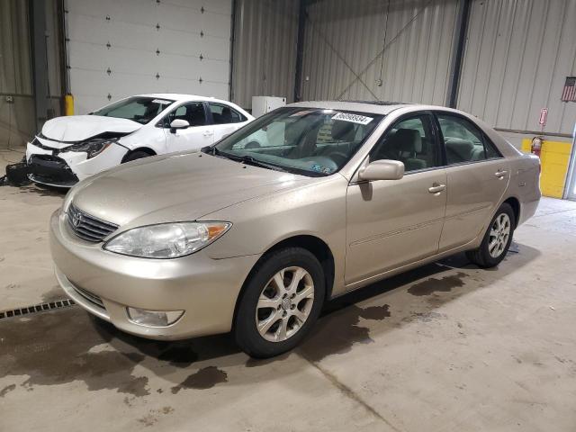 TOYOTA CAMRY LE 2005 with VIN 4T1BE32K55U040127 - Photo from auction