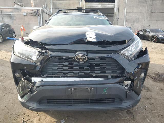 Photo 5 from auction – 2019 TOYOTA RAV4 XLE with VIN JTMP1RFV0KJ006378