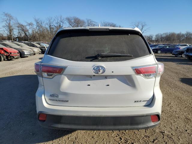 Photo 6 from auction – 2015 TOYOTA HIGHLANDER with VIN 5TDJKRFH9FS162733