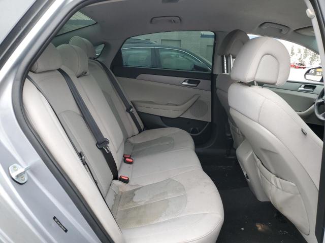Photo 10 from auction – 2016 HYUNDAI SONATA SE with VIN 5NPE24AF0GH265234