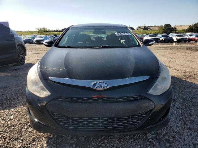 Photo 5 from auction – 2013 HYUNDAI SONATA HYB with VIN KMHEC4A48DA095893