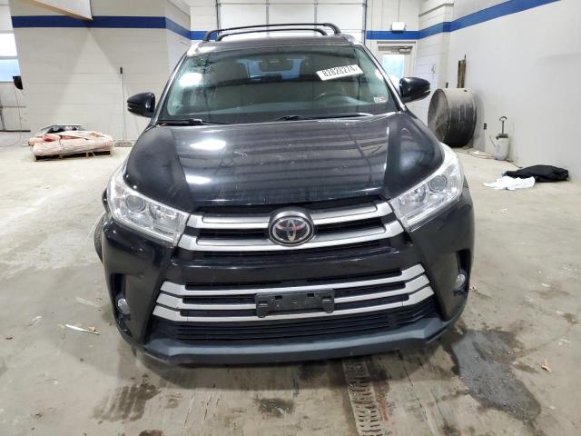 Photo 5 from auction – 2017 TOYOTA HIGHLANDER with VIN 5TDJZRFH3HS452738
