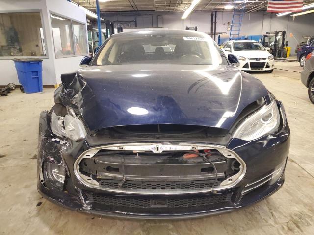 Photo 5 from auction – 2015 TESLA MODEL S 85 with VIN 5YJSA1H25FF082092