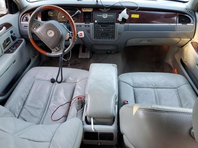 Photo 8 from auction – 2004 LINCOLN TOWN CAR U with VIN 1LNHM83W54Y631089