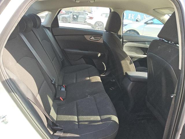 Photo 10 from auction – 2021 KIA FORTE FE with VIN 3KPF24AD9ME331198
