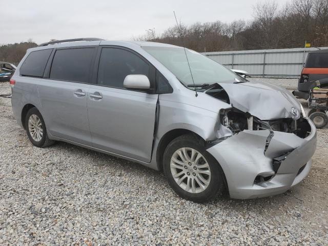Photo 4 from auction – 2012 TOYOTA SIENNA XLE with VIN 5TDYK3DC1CS271900