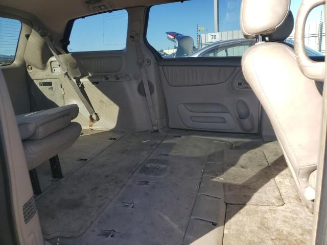 Photo 11 from auction – 2004 TOYOTA SIENNA XLE with VIN 5TDZA22C84S091982