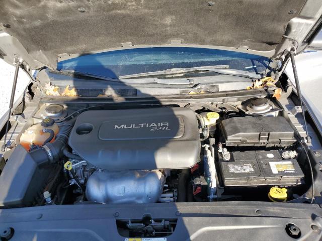 Photo 11 from auction – 2016 CHRYSLER 200 LIMITE with VIN 1C3CCCAB8GN145388