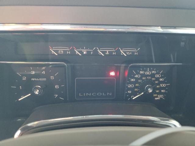 Photo 9 from auction – 2014 LINCOLN NAVIGATOR with VIN 5LMJJ2H51EEL00095