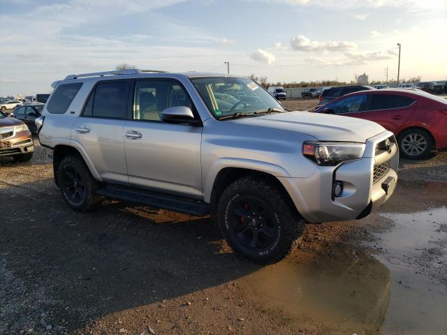 Photo 4 from auction – 2018 TOYOTA 4RUNNER SR with VIN JTEBU5JR6J5501014
