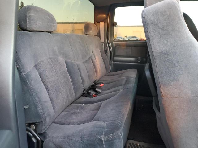 Photo 10 from auction – 2001 CHEVROLET SILVERADO with VIN 2GCEC19W211296252