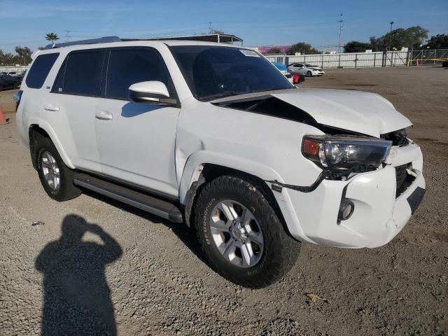 Photo 4 from auction – 2016 TOYOTA 4RUNNER with VIN JTEZU5JR9G5140451