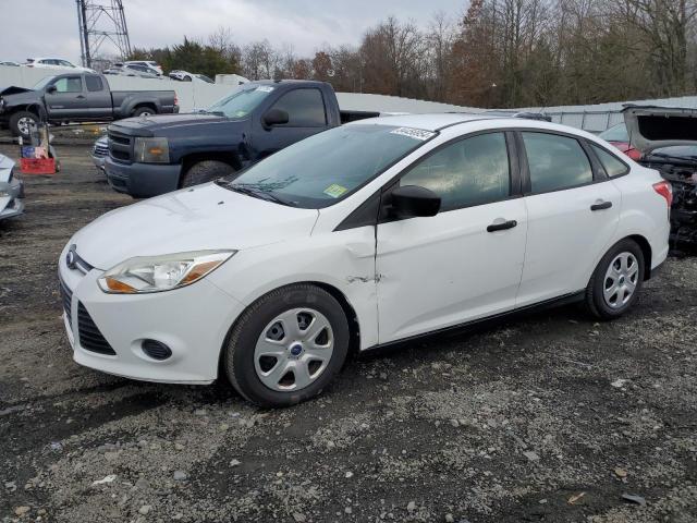 FORD FOCUS S 2014 with VIN 1FADP3E27EL159053 - Photo from auction