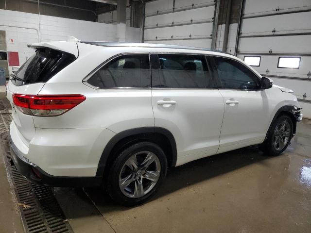 Photo 3 from auction – 2018 TOYOTA HIGHLANDER with VIN 5TDKZRFH1JS274676
