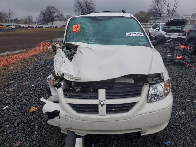 Photo 5 from auction – 2005 DODGE GRAND CARA with VIN 1D4GP24RX5B110597