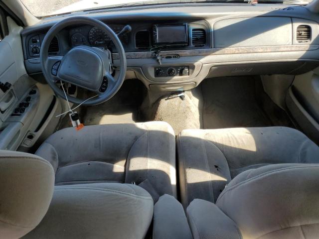 Photo 8 from auction – 2000 FORD CROWN VICT with VIN 2FAFP74W0YX125595