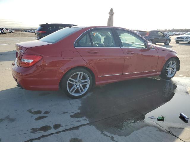 Photo 3 from auction – 2012 MERCEDES-BENZ C 300 4MAT with VIN WDDGF8BB3CA647510