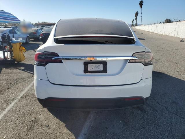 Photo 6 from auction – 2018 TESLA MODEL X with VIN 5YJXCBE26JF140052