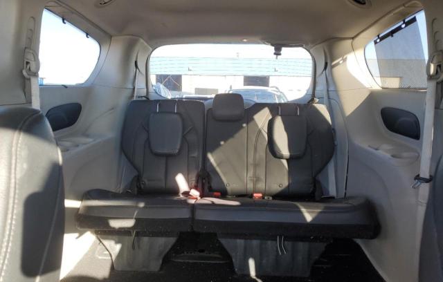 Photo 10 from auction – 2017 CHRYSLER PACIFICA T with VIN 2C4RC1BG5HR752258