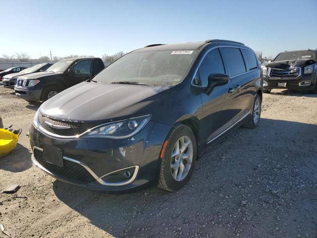 CHRYSLER PACIFICA T 2017 with VIN 2C4RC1BG0HR598638 - Photo from auction