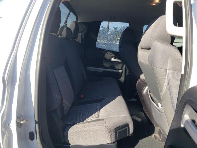 Photo 10 from auction – 2015 TOYOTA TUNDRA DOU with VIN 5TFUY5F15FX484643
