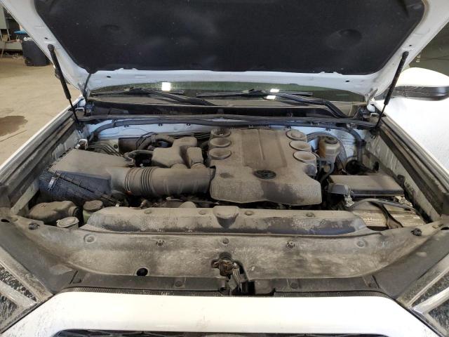 Photo 12 from auction – 2018 TOYOTA 4RUNNER SR with VIN JTEZU5JR2J5186419