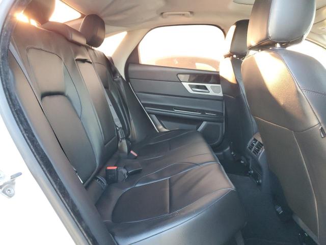 Photo 10 from auction – 2017 JAGUAR XF with VIN SAJBR4BVXHCY33167