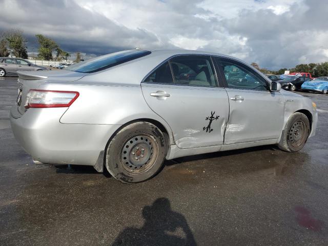 Photo 3 from auction – 2011 TOYOTA CAMRY HYBR with VIN 4T1BB3EK4BU142101